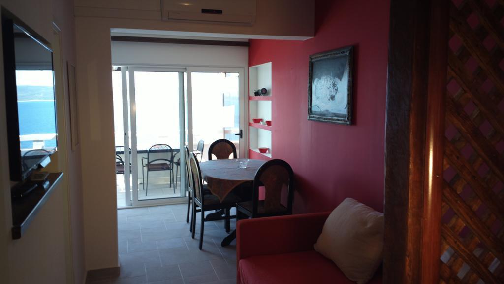 Apartments Fani Brela Pokoj fotografie